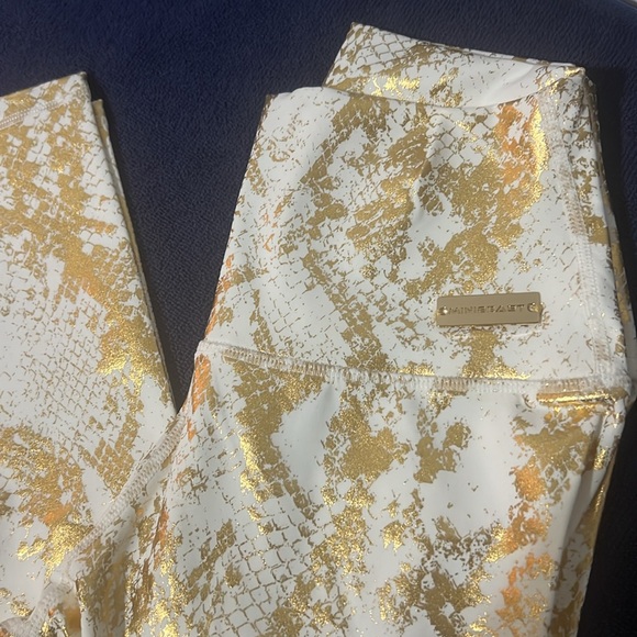 Minibeast leggings, size S, white and gold snake print. - Picture 7 of 7